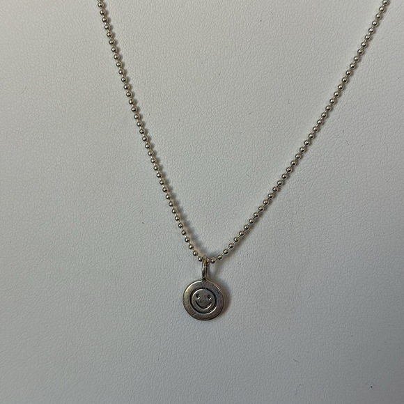 Smiley Face Sterling Charm on Sterling Ball Chain‎ Necklace NWT - Picture 6 of 8